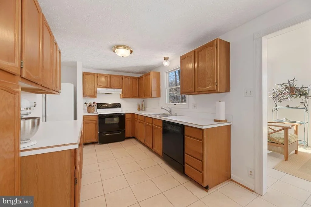 Photo of 9512 TINKER COURT