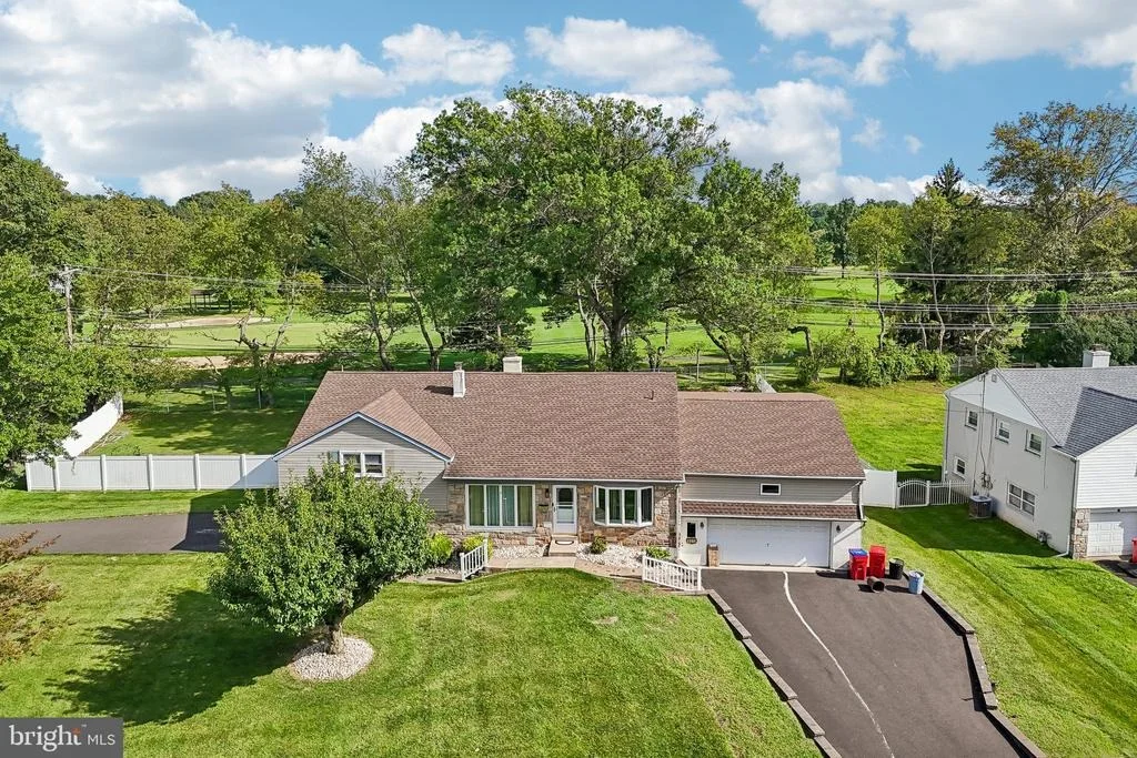 Photo of 865 WORTHINGTON DRIVE