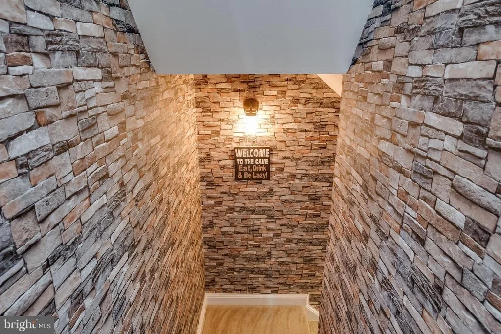 Photo of 10701 MILLER ROAD