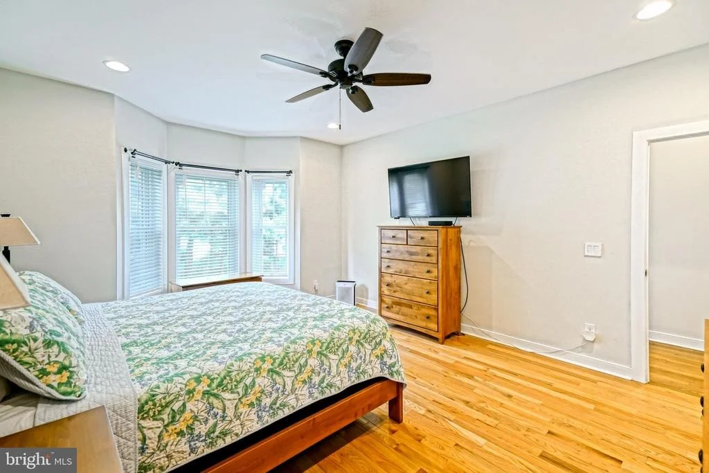 Photo of 35494 RED TAIL ROAD