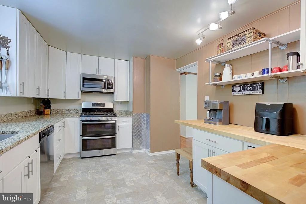 Photo of 2902 SANDWICH DRIVE