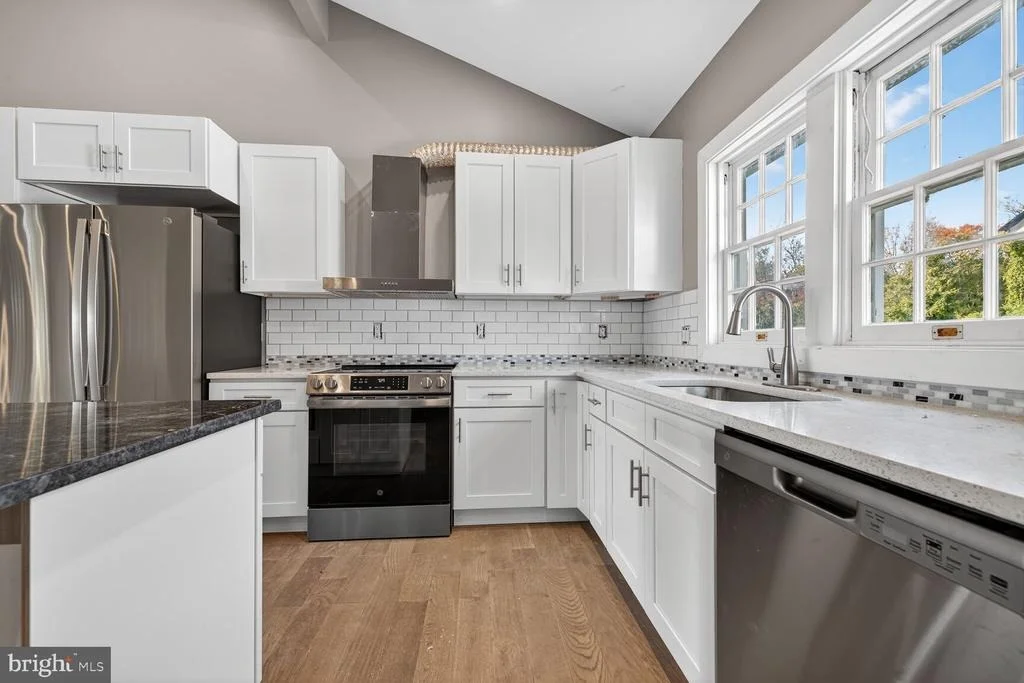 Photo of 401 LINDEN AVENUE