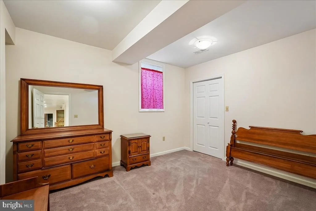 Photo of 8101 SUNDOWN LANE