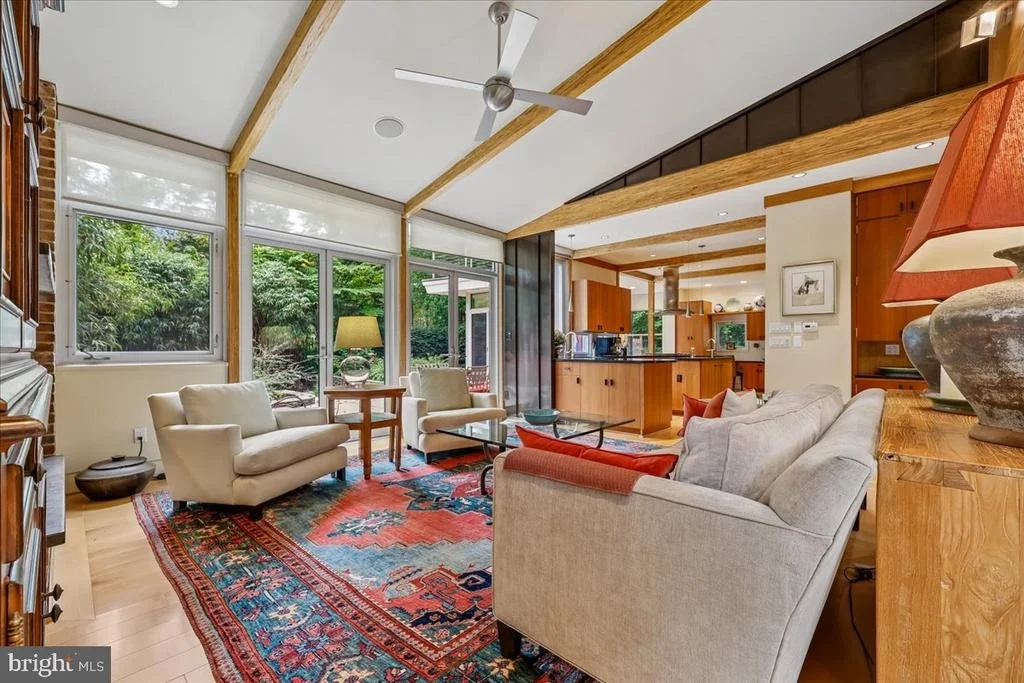 Photo of 1212 WOODSIDE PARKWAY