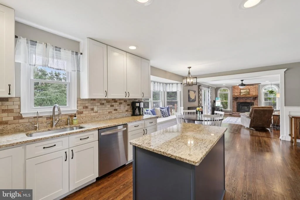 Photo of 2659 LESLIE ROAD
