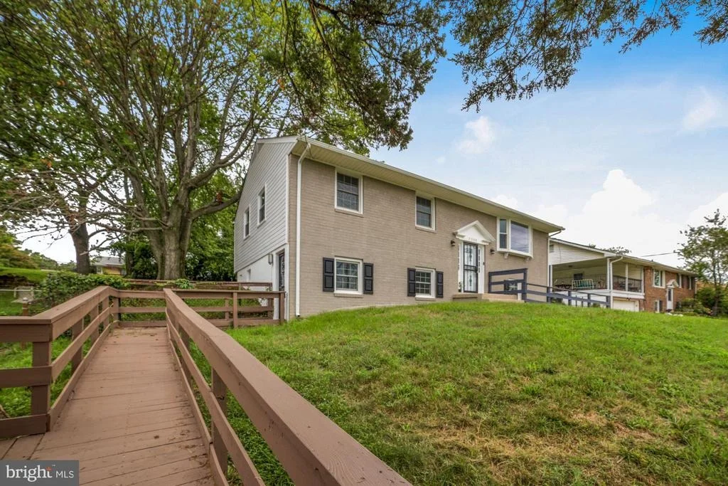 Photo of 7308 WALKER MILL ROAD