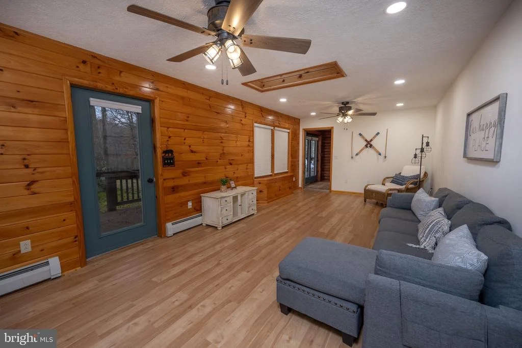 Photo of 526 GLEANINGS DRIVE
