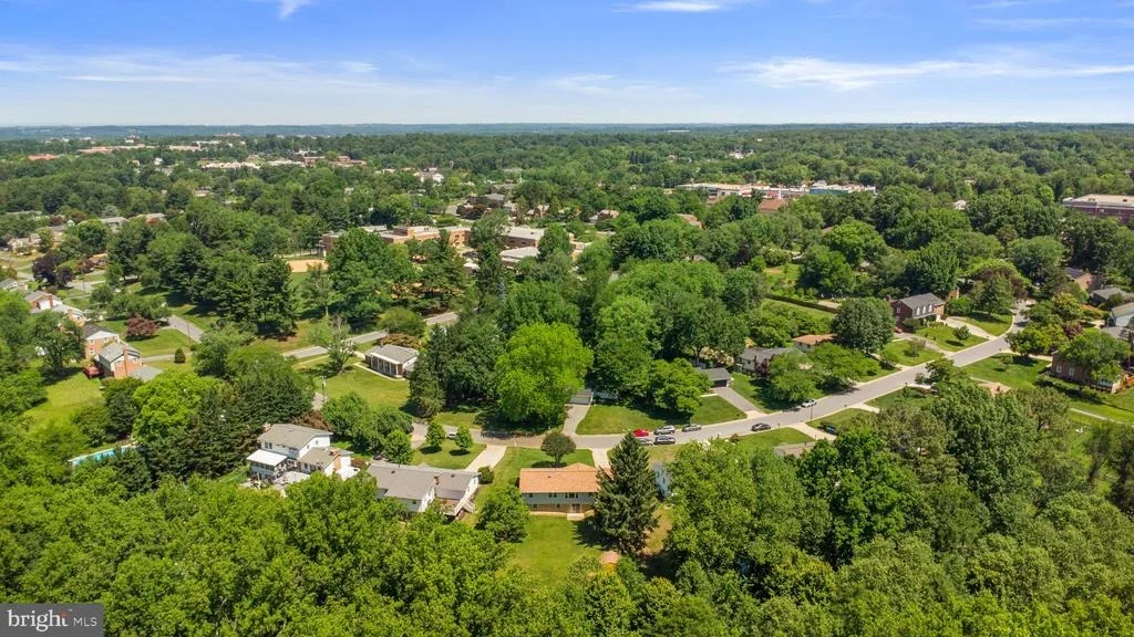 Photo of 9008 EDGEWOOD DRIVE