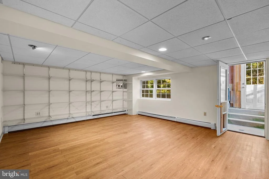 Photo of 7908 BROOKLYN BRIDGE ROAD