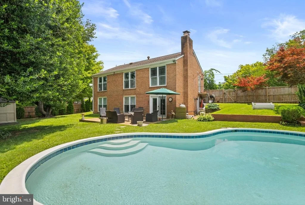 Photo of 6900 SOUTHRIDGE DRIVE