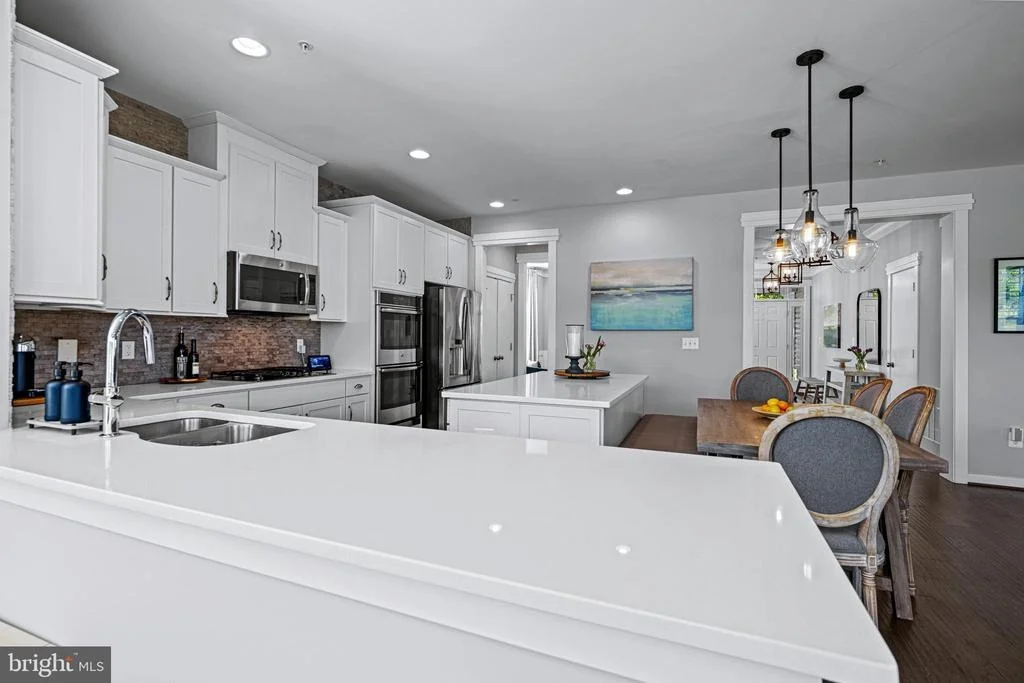 Photo of 2419 MACALLISTER LANE