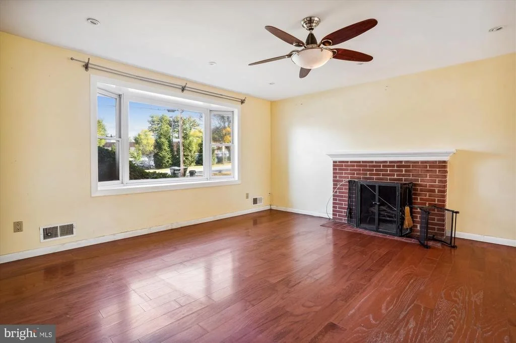 Photo of 5406 NUTTING DRIVE