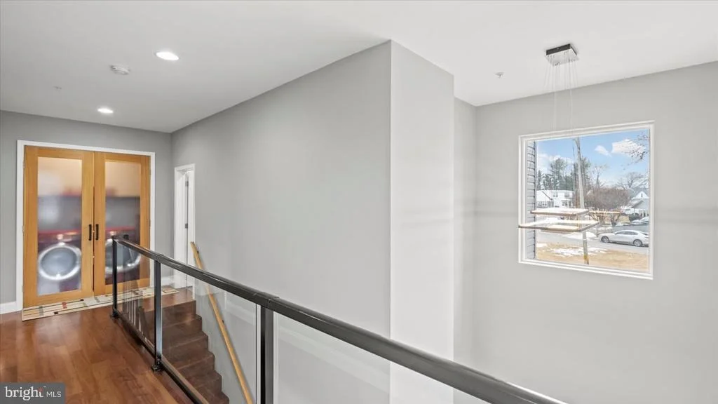 Photo of 3145 BAYBRIAR ROAD