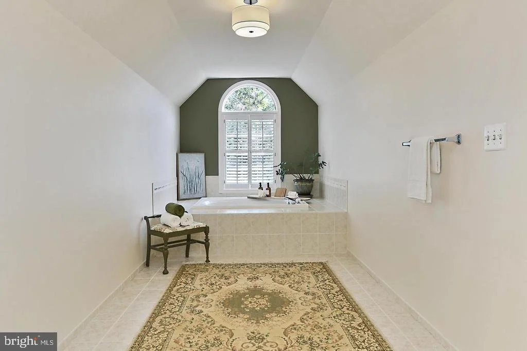Photo of 5749 YEWING WAY