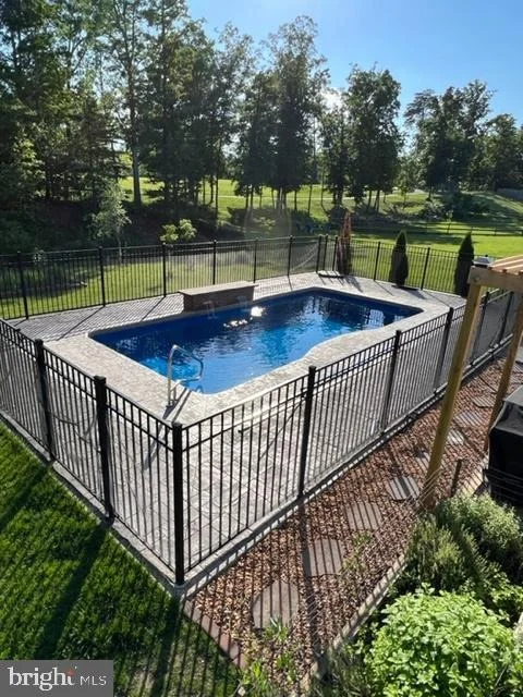 Photo of 881 SHADOWS DRIVE