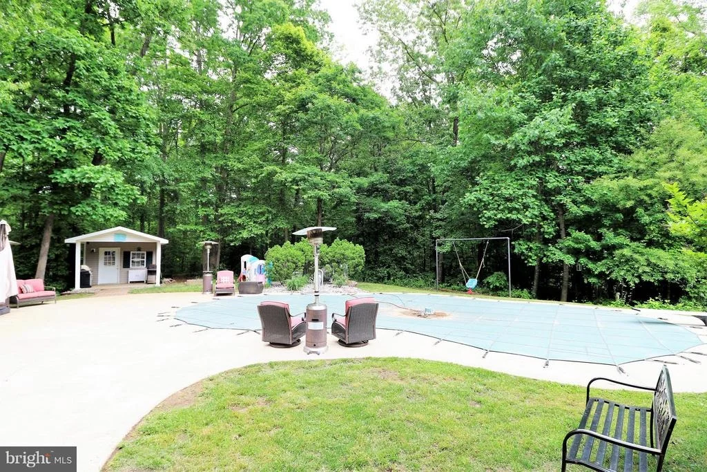Photo of 4690 YOUNG ROAD