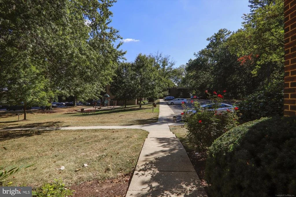Photo of Unit 5301 at 9907 BLUNDON DRIVE