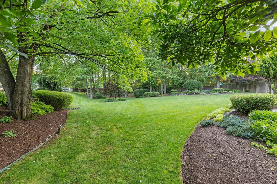 Photo of 71 SIMMONS LANE