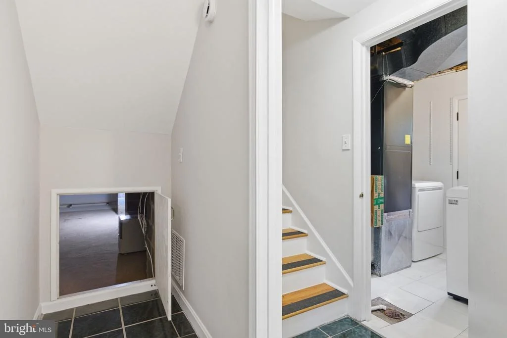 Photo of 7338 STUART CIRCLE