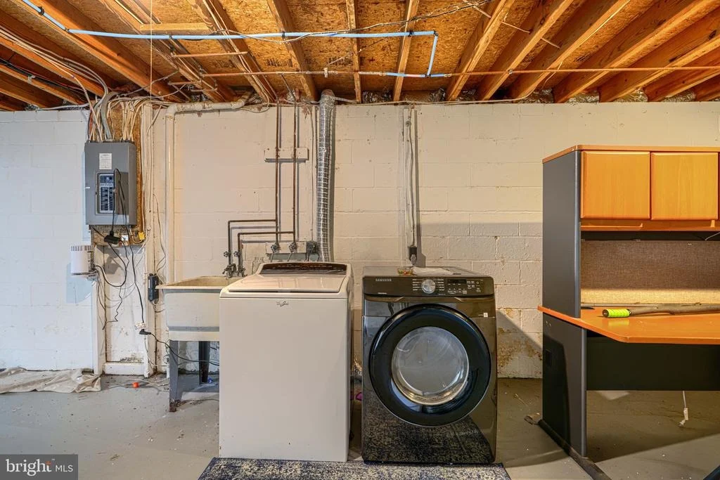 Photo of 1406 FAIRBANKS DRIVE