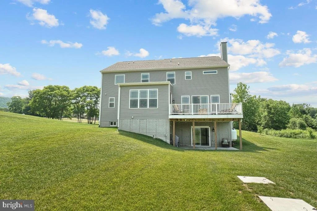 Photo of 8702 HAWBOTTOM ROAD