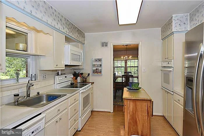 Photo of 12912 MIDDLEVALE LANE