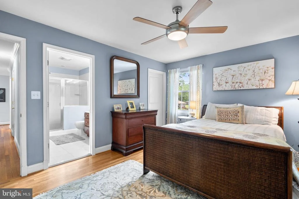 Photo of 4117 QUEEN MARY DRIVE