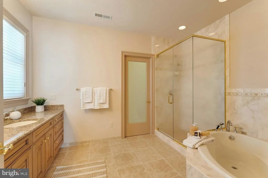 Photo of 40436 BEACON HILL DRIVE