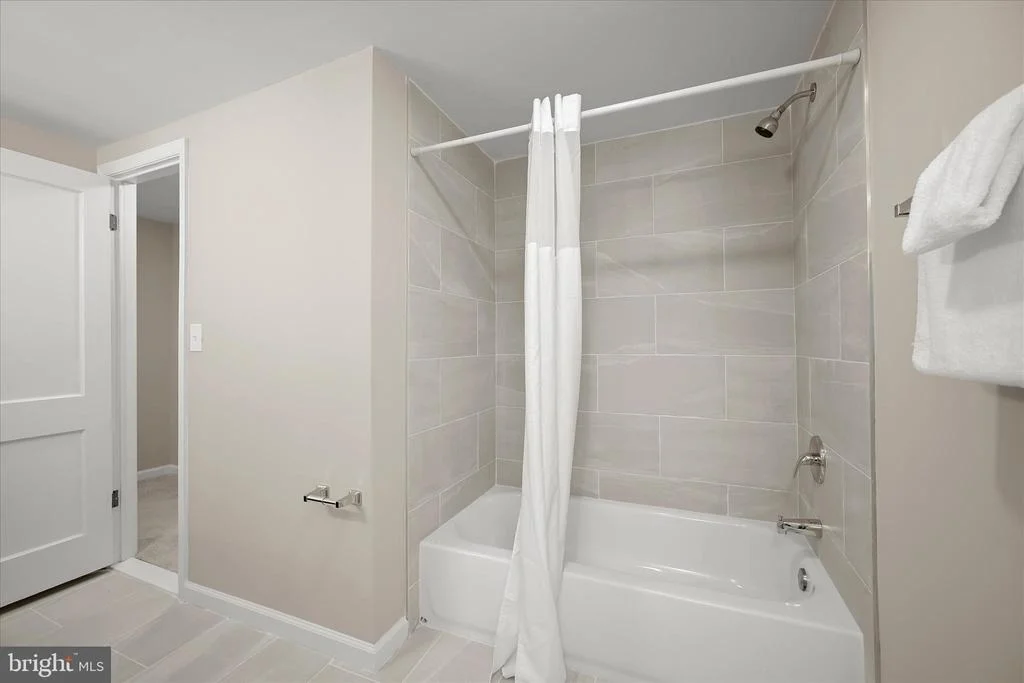Photo of 10128 HEREFORD PLACE