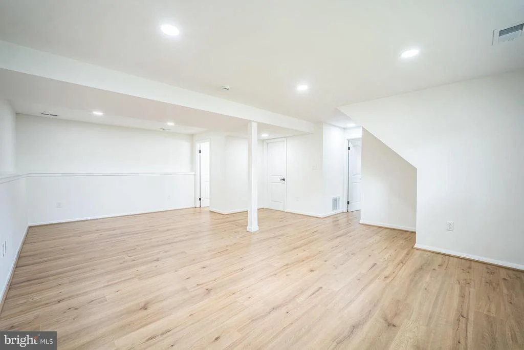 Photo of 1797 VALLEYSIDE DRIVE