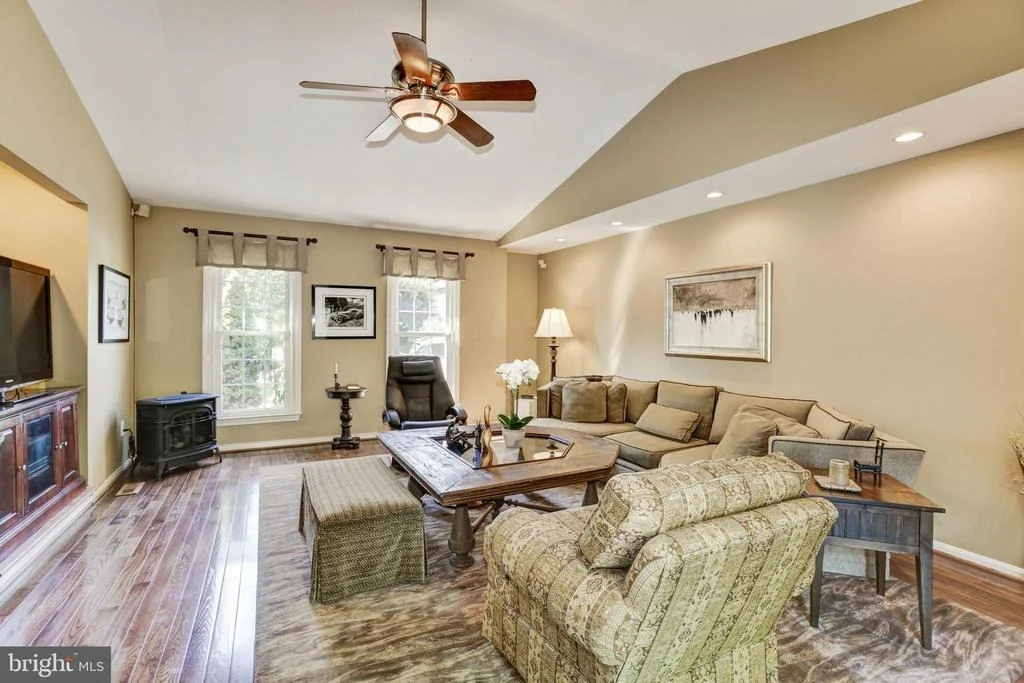 Photo of 13801 TOWN LINE ROAD