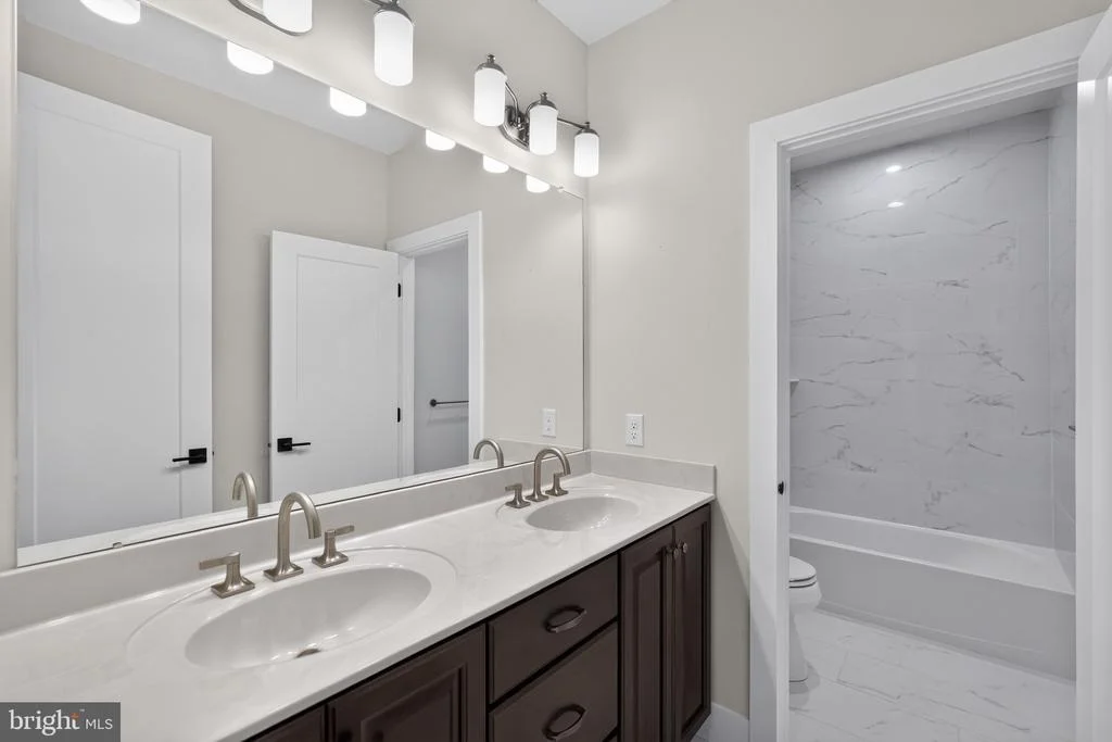 Photo of 127 ALROY ROAD