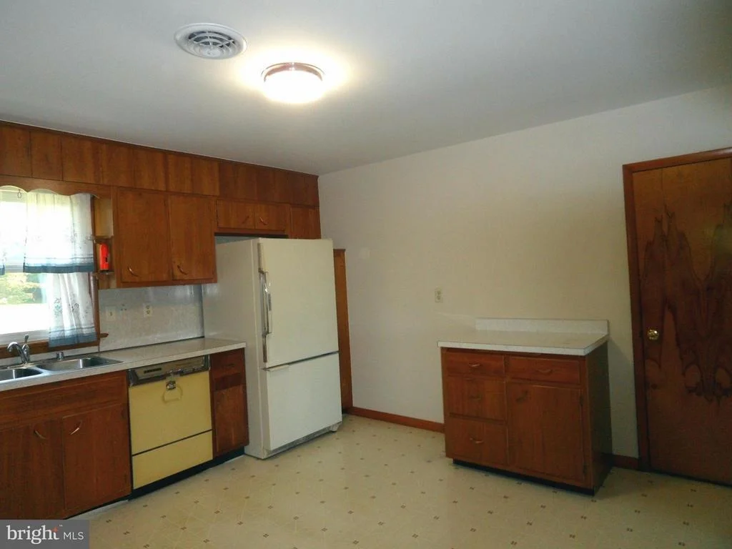 Photo of 5976 GROVE HILL ROAD