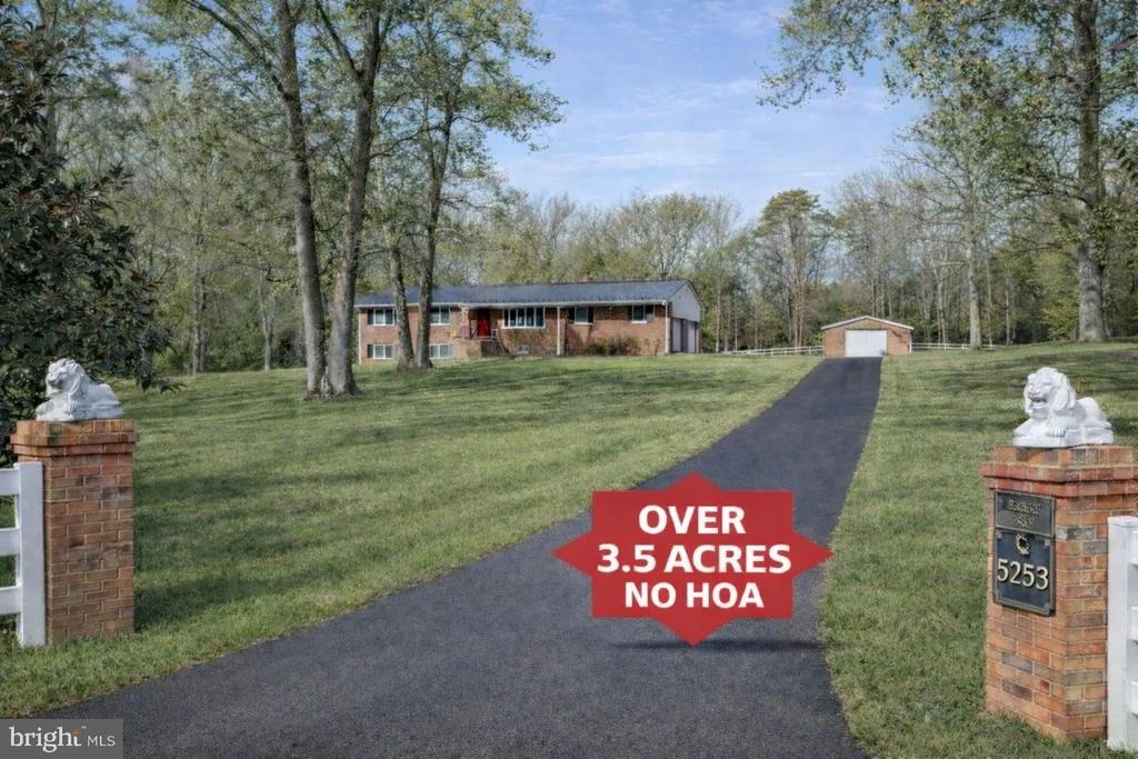 Photo of 5253 BRISCOE FARM ROAD