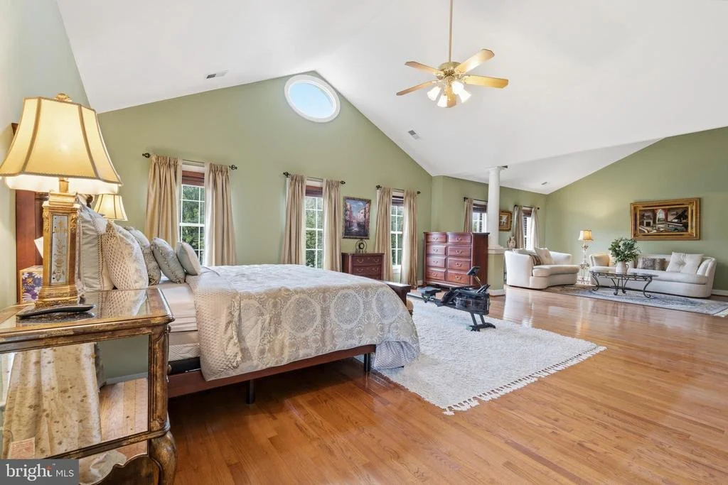 Photo of 18615 THUNDERCLOUD ROAD