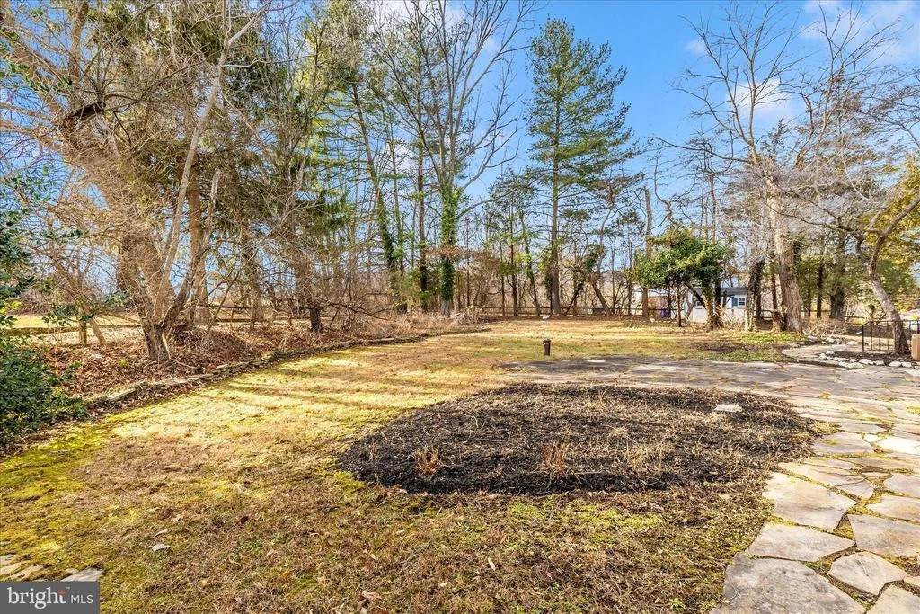 Photo of 5815 MEADOW DRIVE