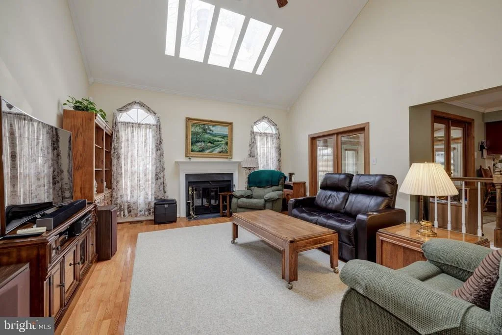Photo of 6929 SPANKER DRIVE