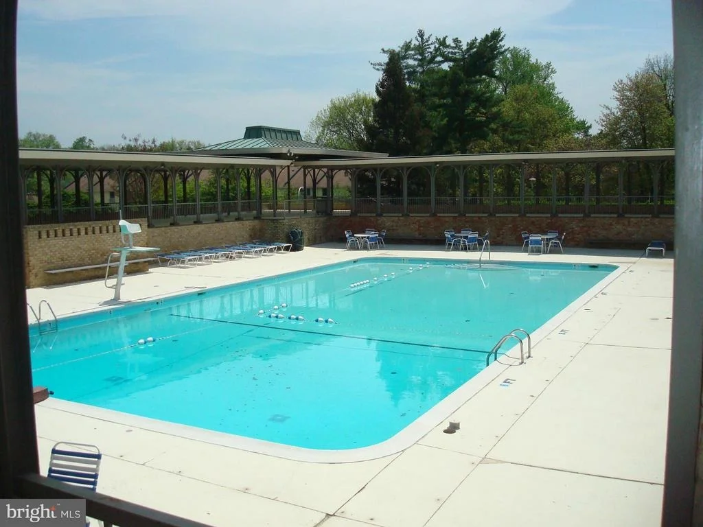Photo of Unit 3407 at 15115 INTERLACHEN DRIVE