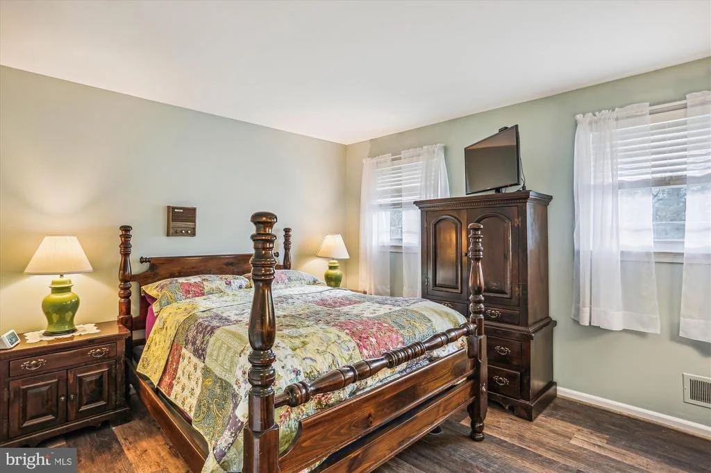 Photo of 8112 SENECA VIEW DRIVE