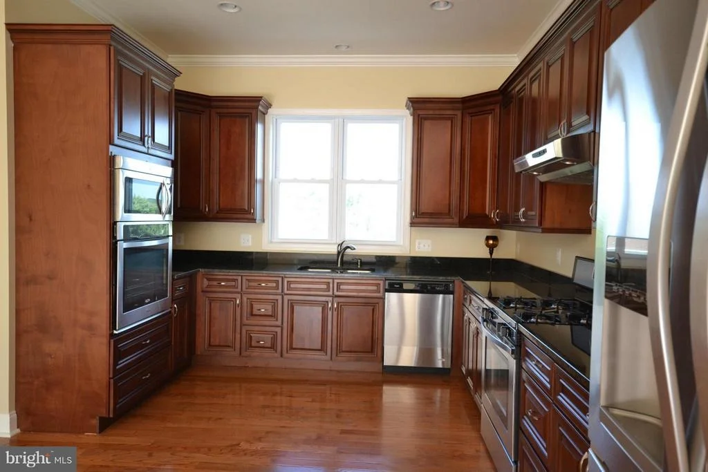 Photo of 8401 SUNSET DRIVE