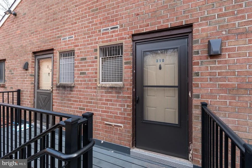 Photo of Unit 310 at 423 MEADOW WOODS LANE