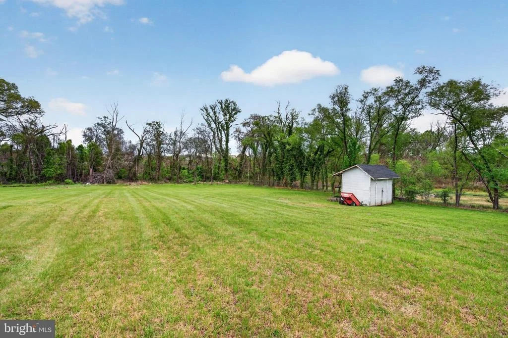Photo of 10985 BLAKE LANE