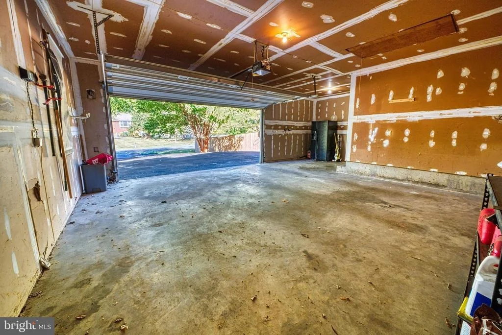 Photo of 17409 LAFAYETTE DRIVE