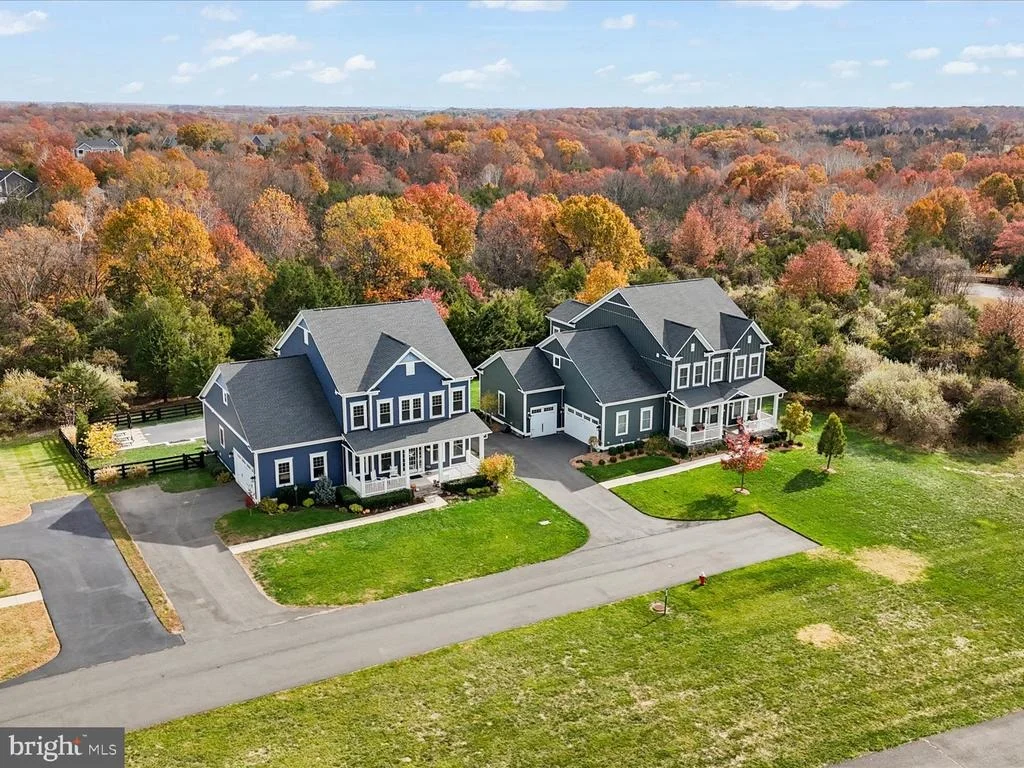 Photo of 25970 LIQUIDAMBAR LANE
