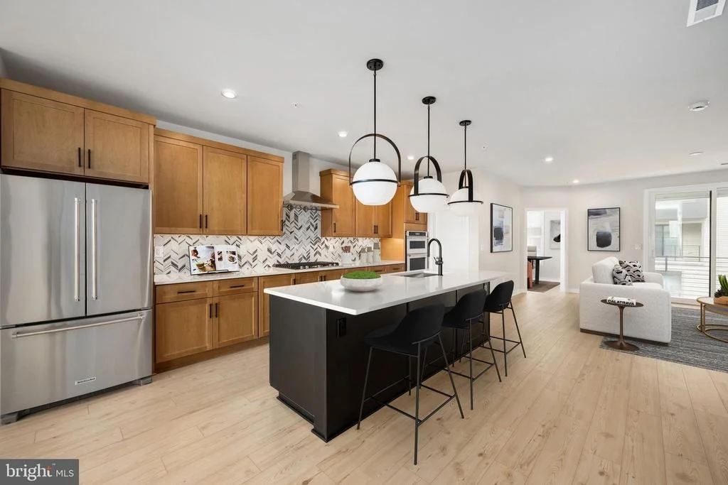 Photo of 22101 MIDMOORE DRIVE