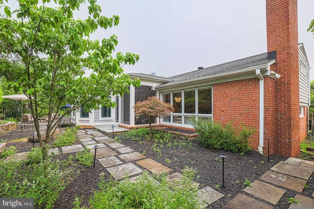 Photo of 6300 SHELRICK DRIVE