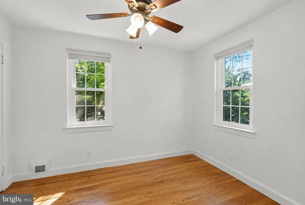 Photo of 8911 BRADFORD ROAD