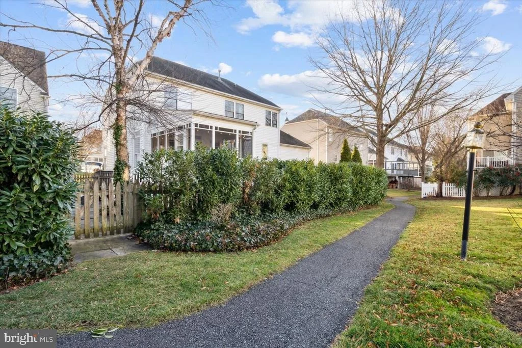 Photo of 2554 BEAR DEN ROAD