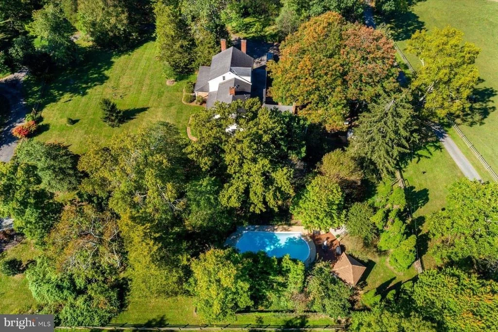Photo of 5503 BROOKS WOODS ROAD