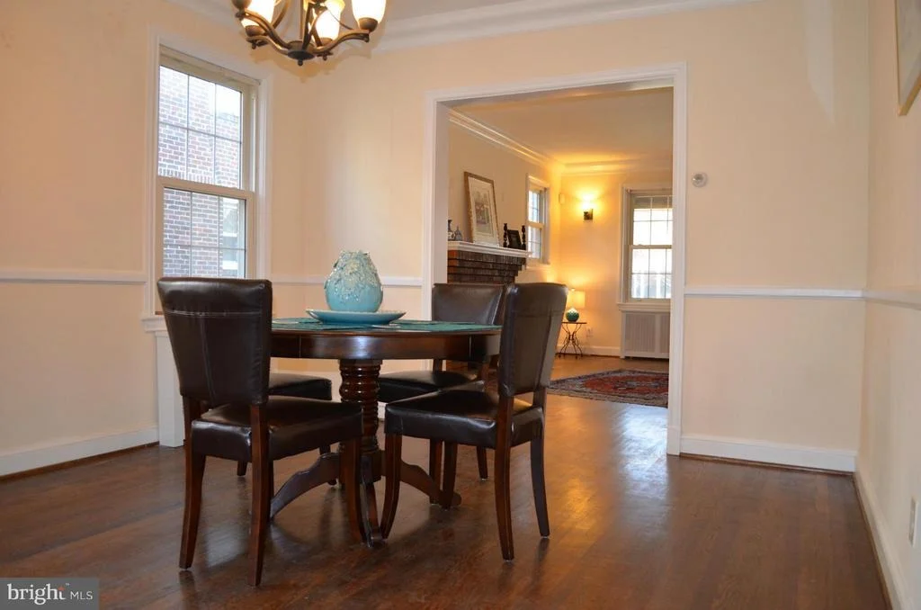 Photo of 5712 3RD PLACE NW